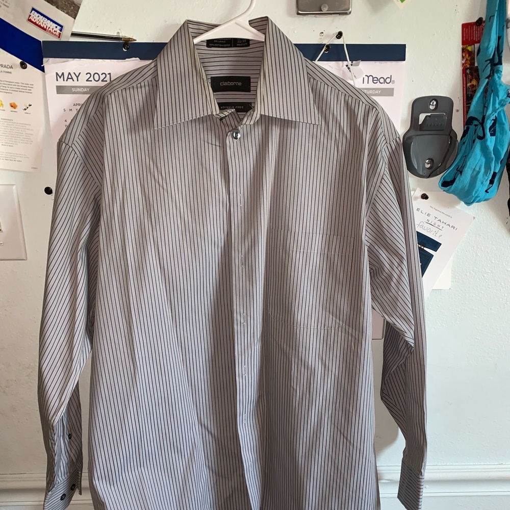 Claiborne Shirt-Neck 15.5 Medium 32/33